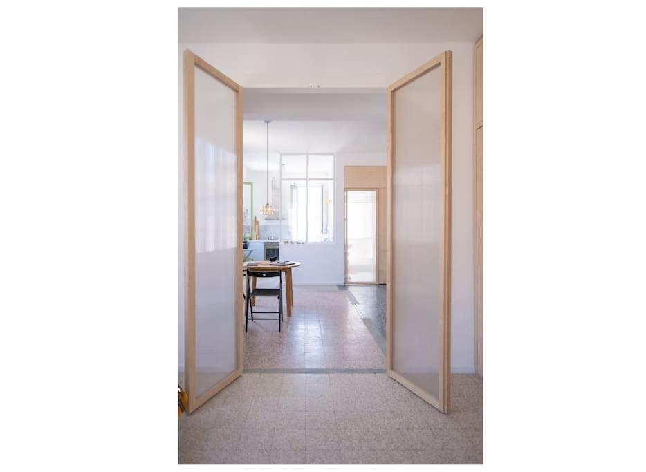 Appartement Trilocale Minimal Sui Navigli *