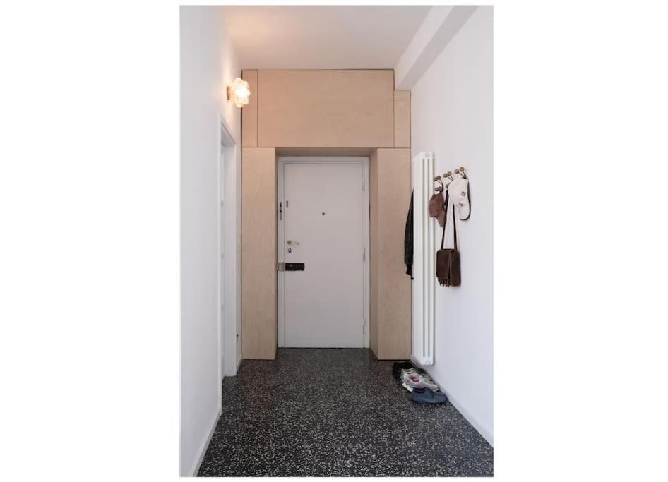 Trilocale Minimal Sui Navigli Appartement