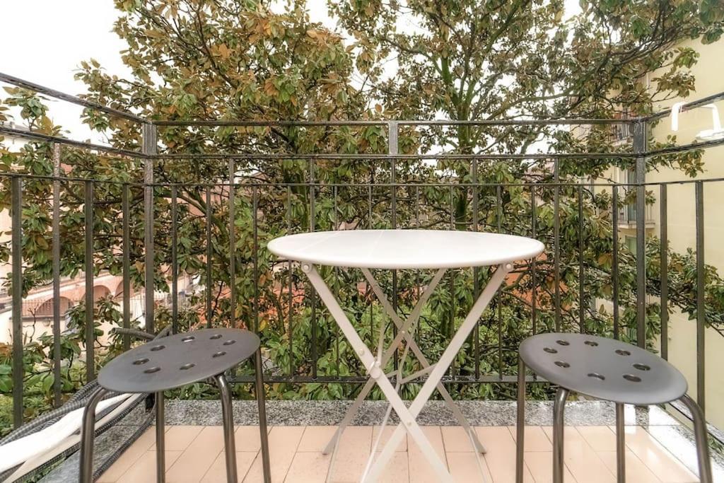 Trilocale Minimal Sui Navigli Appartement